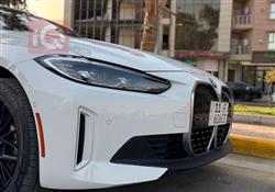 بی ئێم دەبڵیو i4